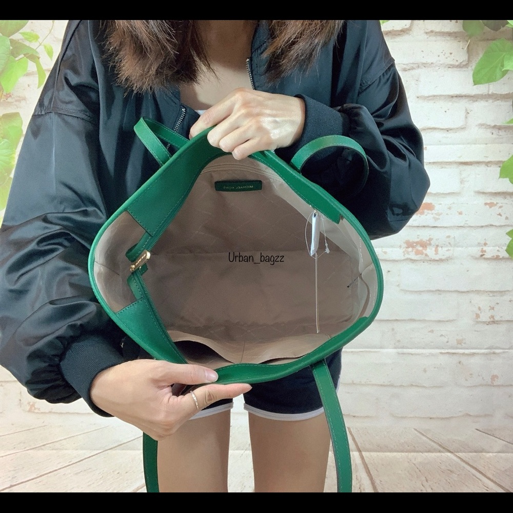 Michael Kors JST Medium Top Zip Tote - Picture 5 of 7